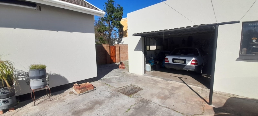 3 Bedroom Property for Sale in Maitland Western Cape